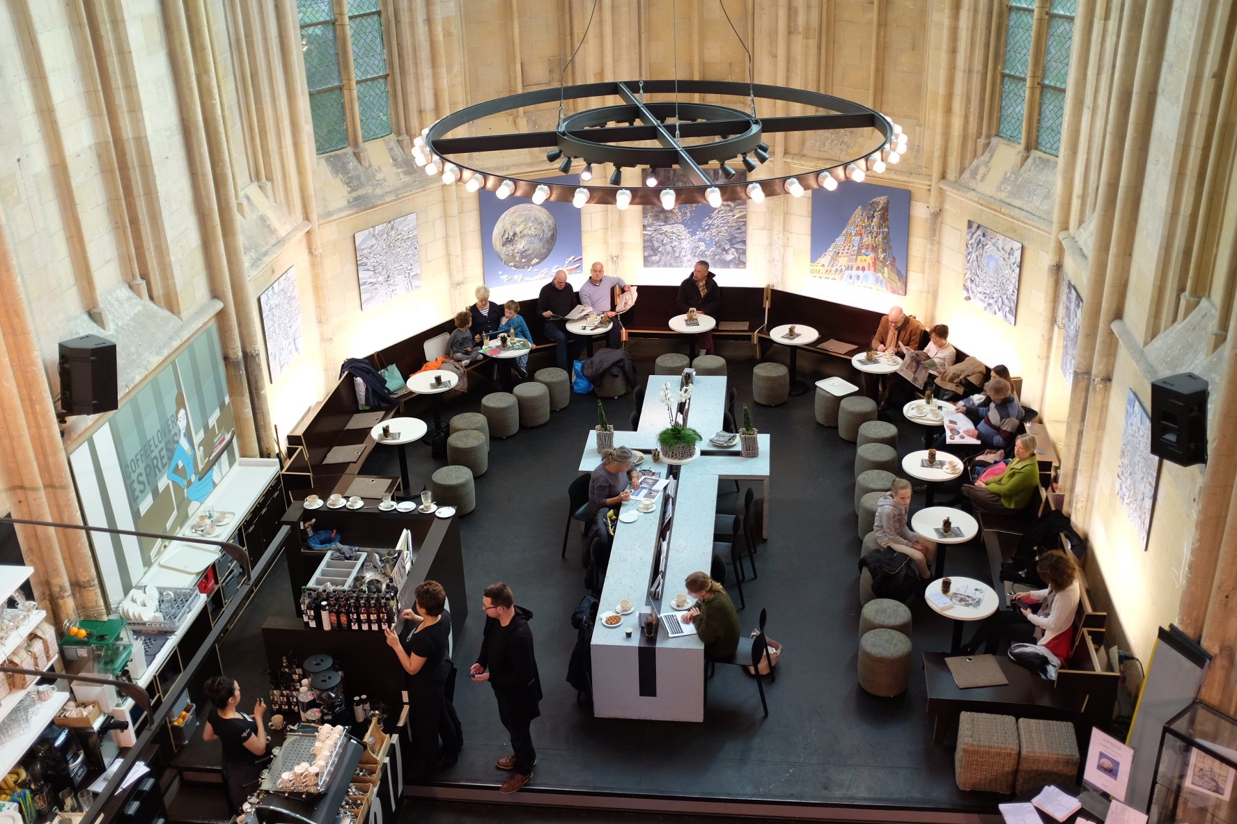 서점 내 카페 '커피러버스'